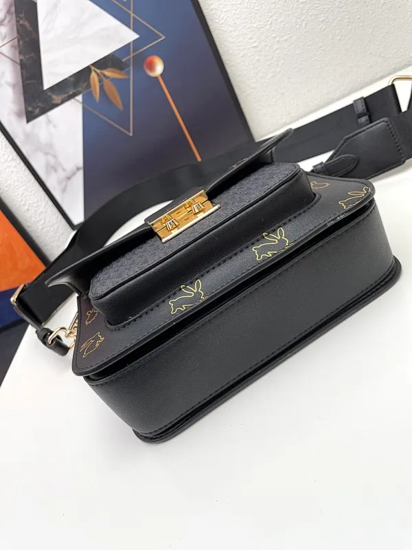 All Categories Official Website "Brand Women's Bags" Women's Bags 💙 MK 2023 New MK Crossbody Bag